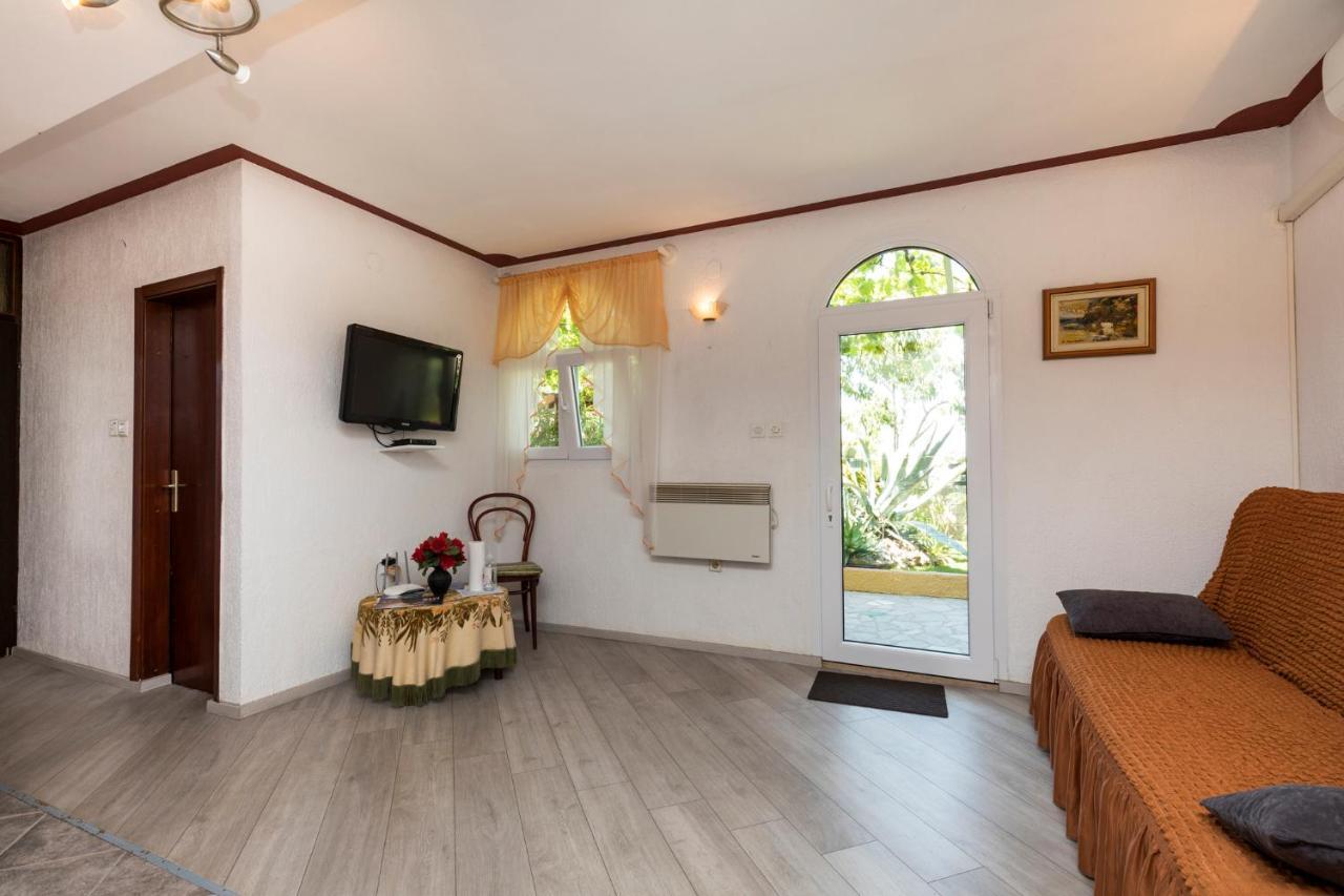 Apartman Maya Mali Lošinj Extérieur photo